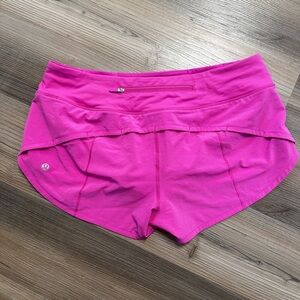 Size 8 lululemon 2.5” shorts